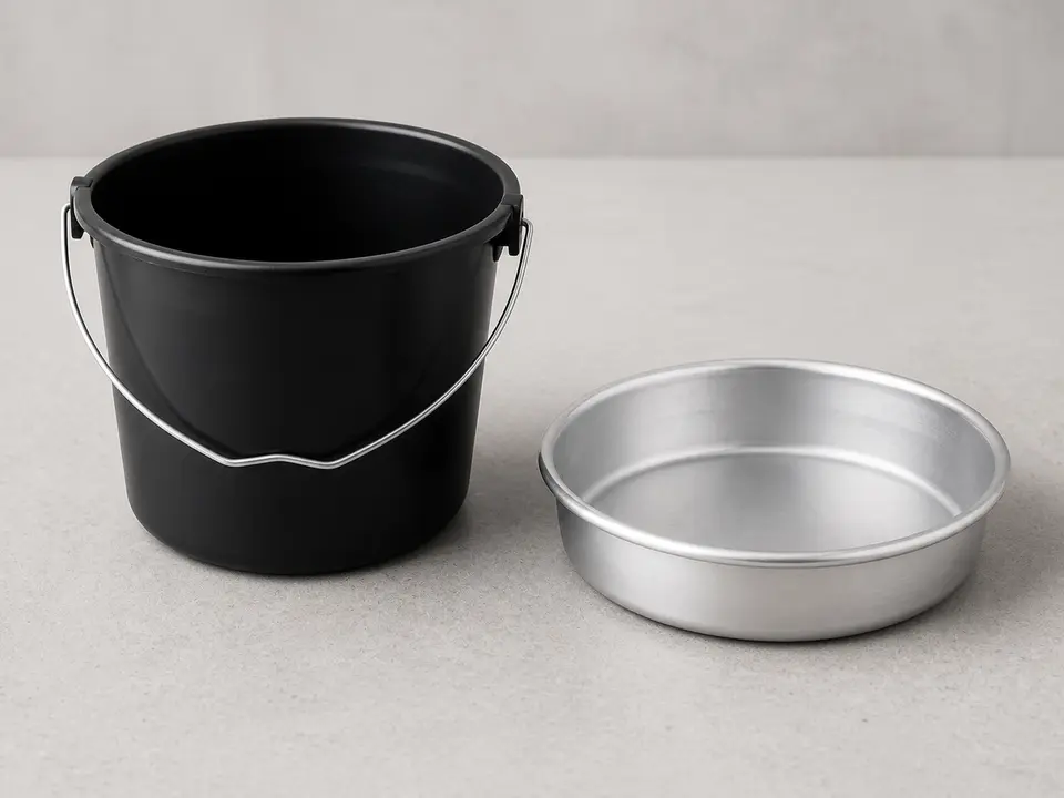 Bucket or small pan tool