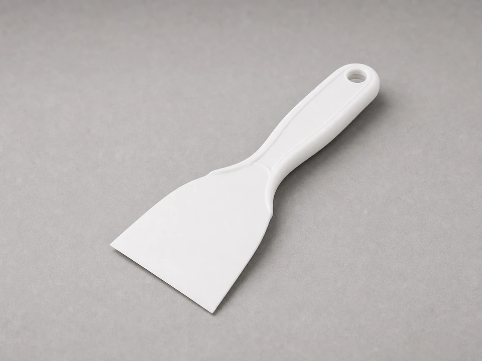 Plastic scraper or plastic spatula tool