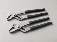 Adjustable pliers or cleanout wrench tool