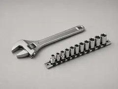 Adjustable wrench or socket set tool