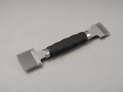 Fin comb tool