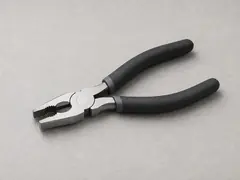 Large slip-joint pliers tool
