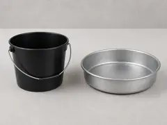 Small bucket or pan tool