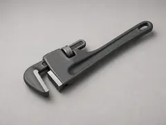 Pipe wrench tool