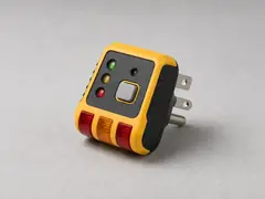 Plug-in GFCI outlet tester tool