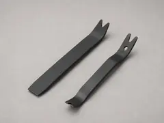 Putty knife or siding unlock tool tool