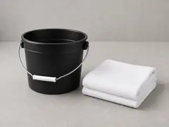 Small bucket or towels tool