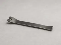 Small pry bar tool