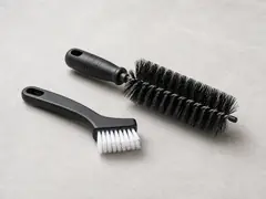 Soft snow brush tool